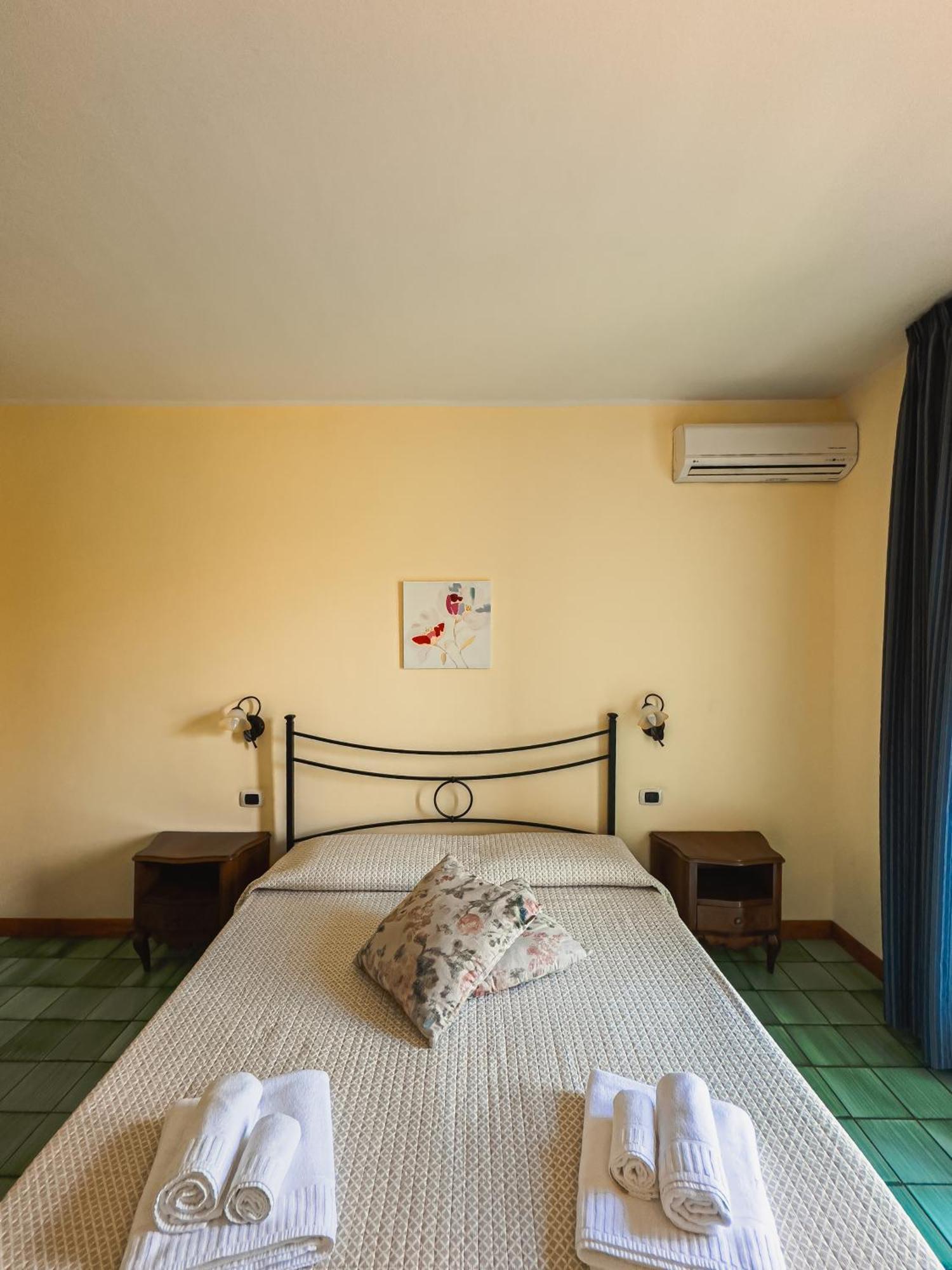 Villa Sciare Modo Acireale Extérieur photo